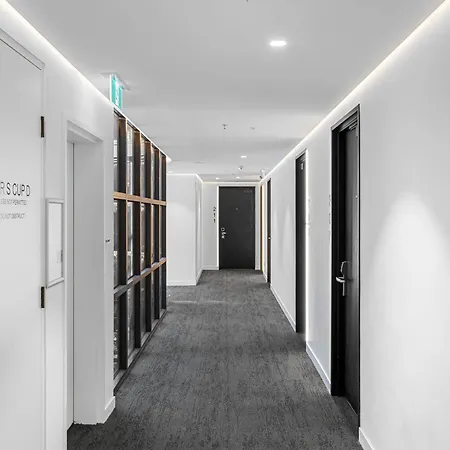 Clarion Apartments South Melbourne-2