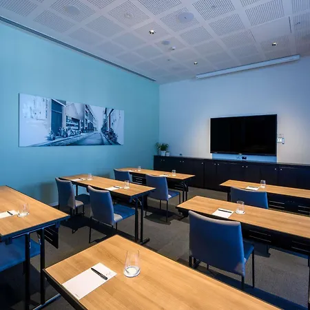 Novotel Melbourne Central-2