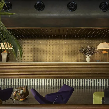 Hannah St Hotel Melbourne-3