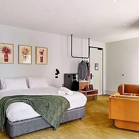 Central Club Hotel - North Melbourne-3