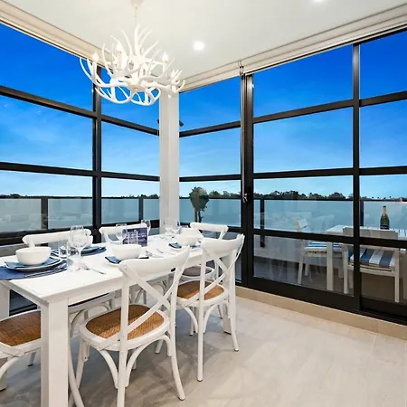 The Hamptons Apartments - St Kilda-3