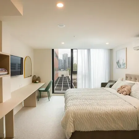 Ifsuites Melbourne Village-3