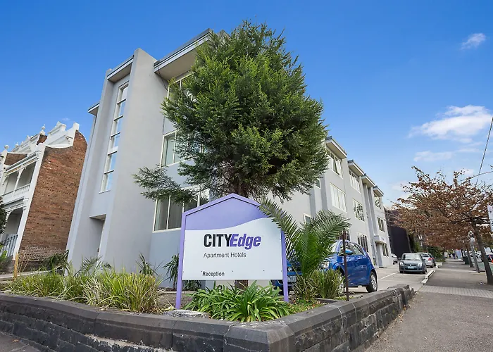 City Edge East Melbourne Apartment Hotel