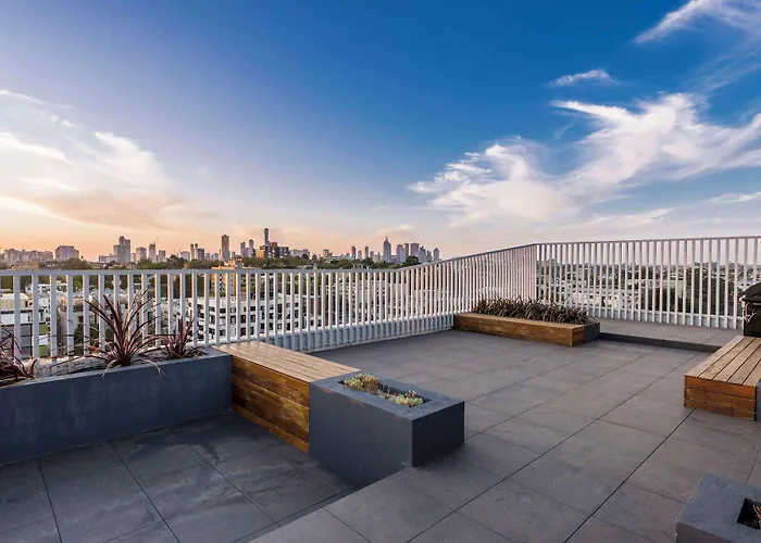 Oaks Melbourne South Yarra Suites