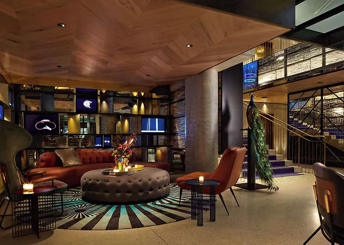 Hotel Qt Melbourne City