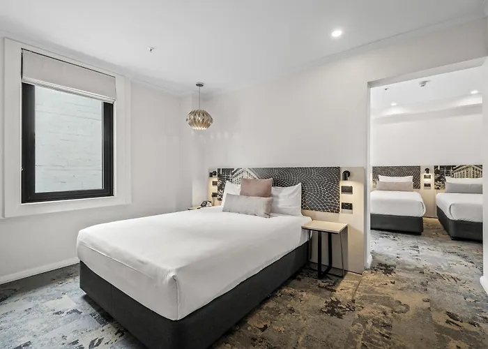 Batman'S Hill On Collins Hotel Melbourne