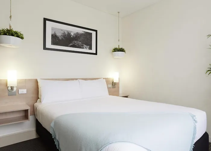 Ibis Melbourne Hotel And Apartments