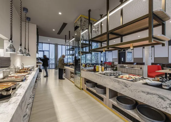 Mantra Melbourne Epping Hotel