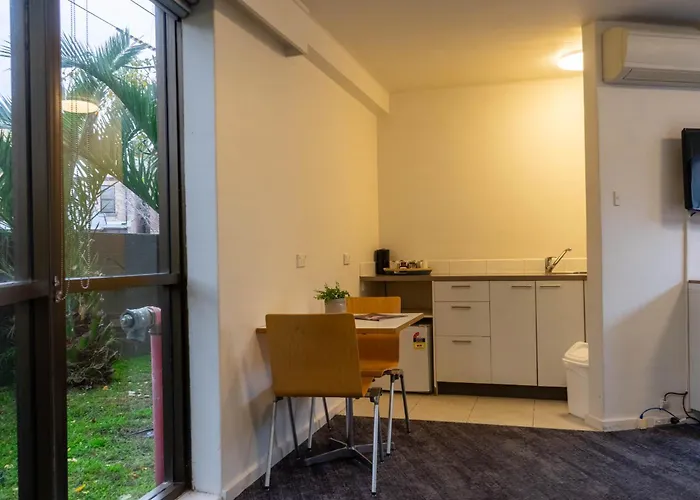 Cosmopolitan Hotel And Apartments Melbourne