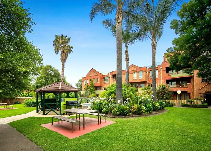 Comfort Apartments Royal Gardens Melbourne