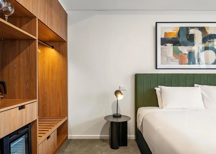 Nolo Apartments Lonsdale St Melbourne