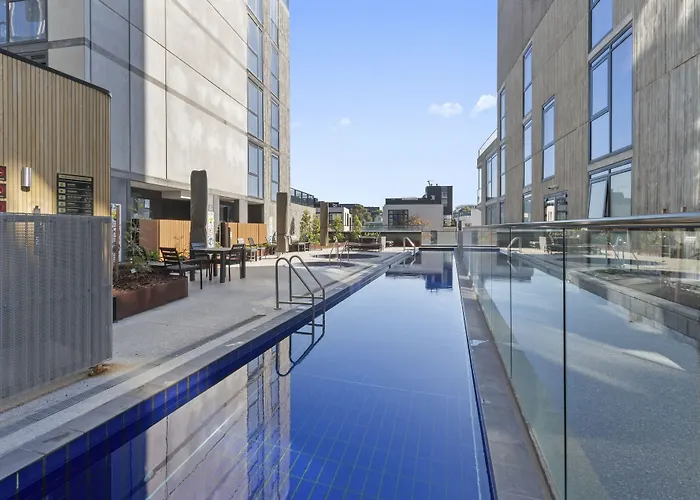 Melbourne City Apartment Hotel