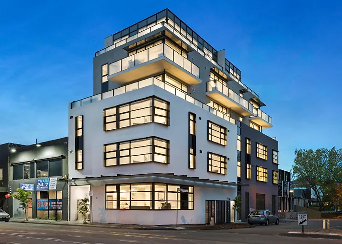 The Hamptons Apartments - St Kilda Melbourne